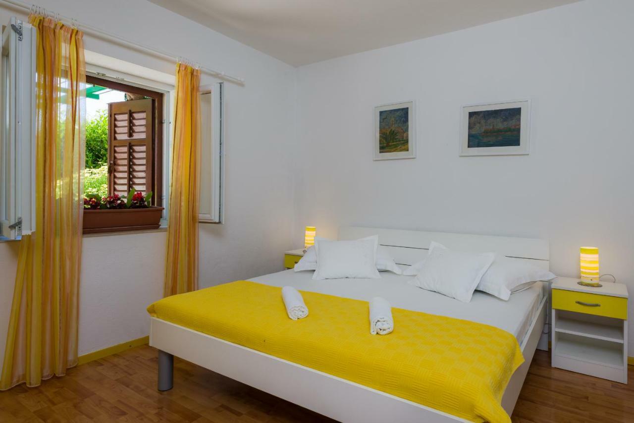 Apartments Nada Бол Экстерьер фото