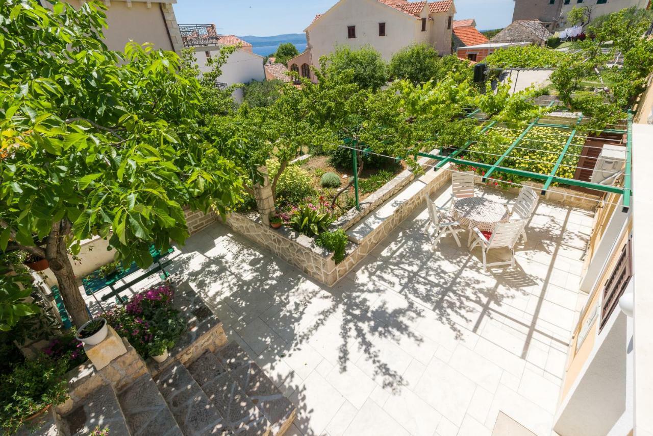 Apartments Nada Бол Экстерьер фото