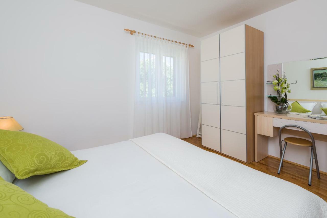 Apartments Nada Бол Экстерьер фото